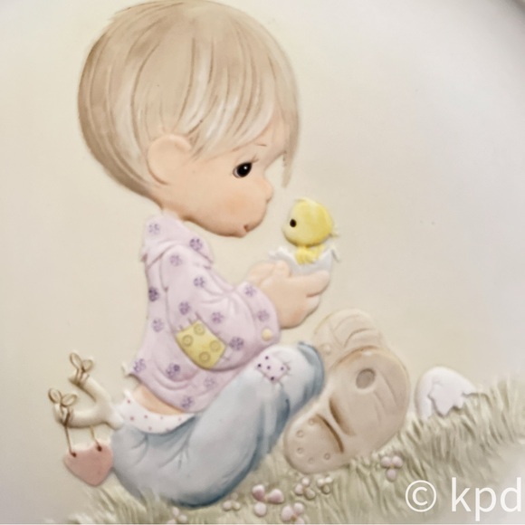 Precious Moments plate, "I Believe In Miracles,” E-9257, stamped 11758 - Picture 3 of 5